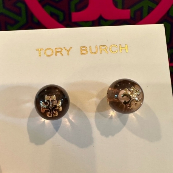 Authentic Tory Burch Resin Logo Gold Stud Earrings With Dust Bag - Picture 6 of 7